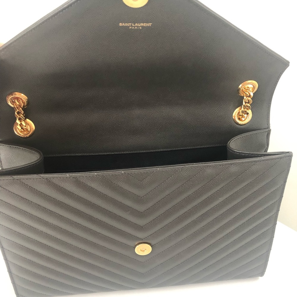 YSL Handbag - Picture 2 of 5